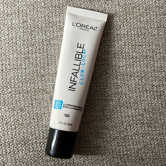 L'Oréal Infallible Pro Glow Lock Primer - Picture 2 of 5